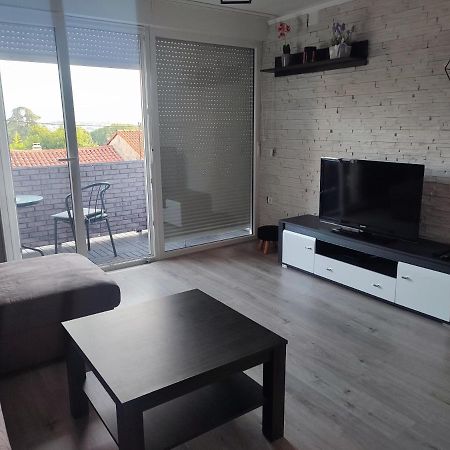 Apartman Levi Pula Exterior photo