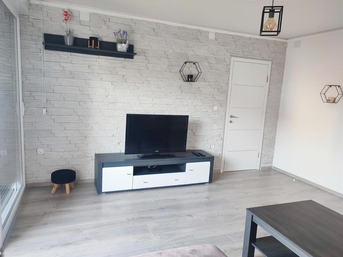 Apartman Levi Pula Exterior photo